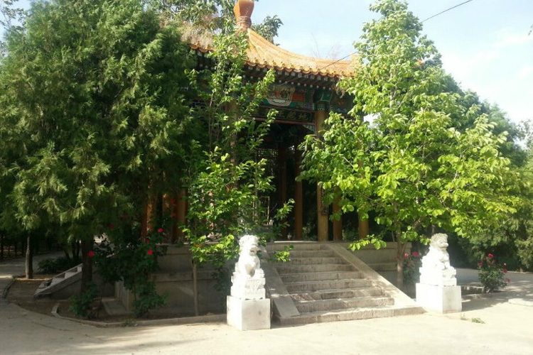 华夏陵园环境怎么样？
