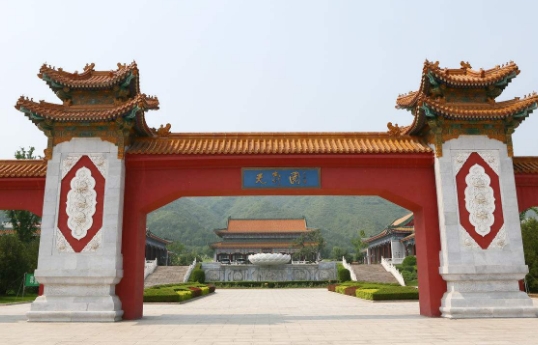 天寿陵园墓地多少钱