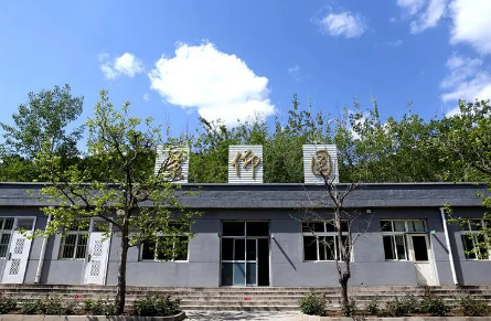 北京交通方便的墓地有哪些？位置在哪