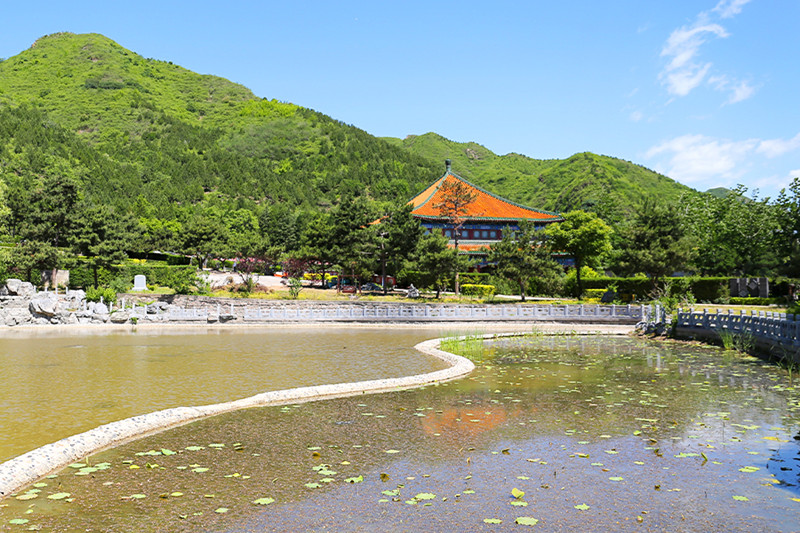 北京墓地2024年价格表？