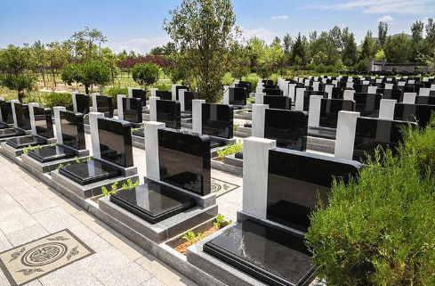 中华永久陵园是经营性公墓吗？